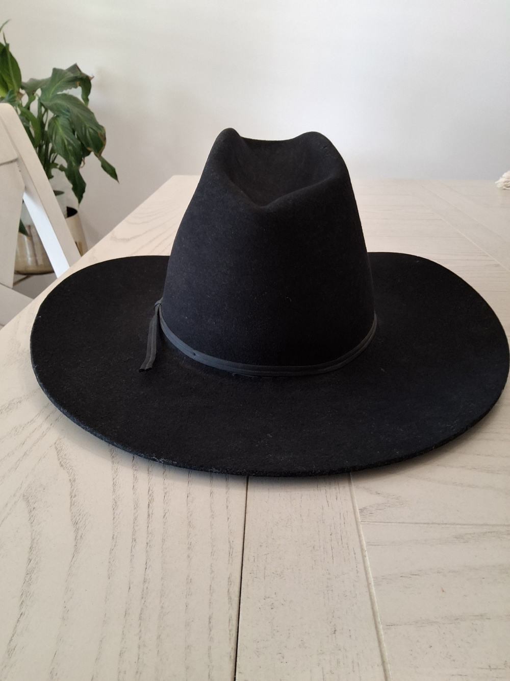 Vintage Unisex Black Wide-Brim Felt Fedora Hat with Leather Band